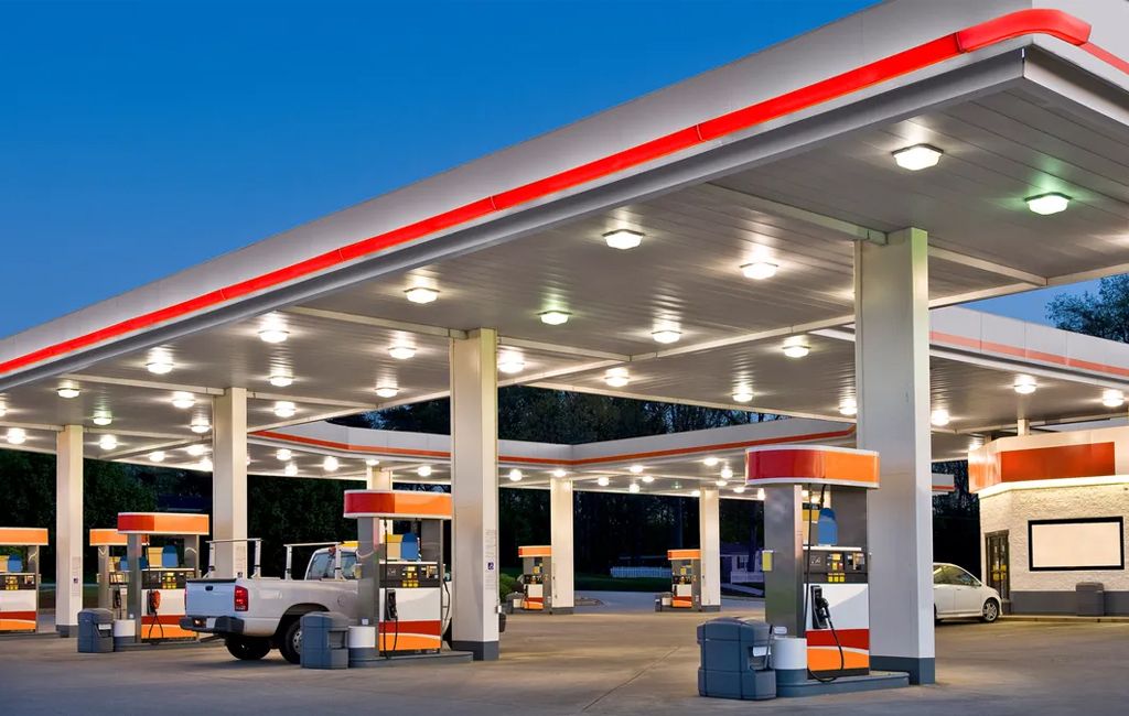 نقش پمپ بنزین در تأمین سوخت و توسعه حمل و نقل عمومی